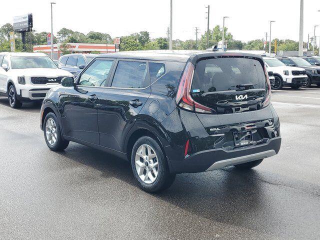 new 2025 Kia Soul car, priced at $21,874