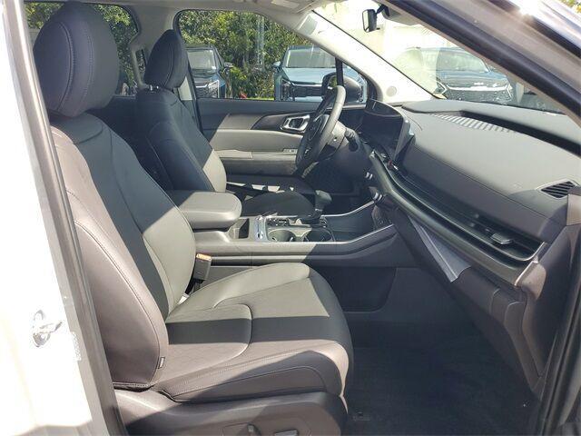 new 2026 Kia Carnival car, priced at $46,821