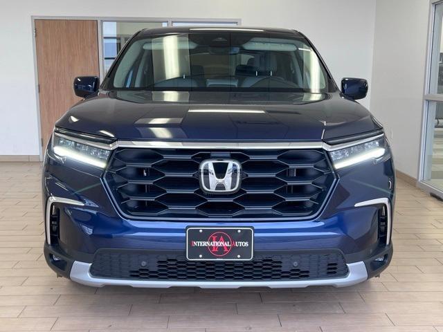 new 2025 Honda Pilot car, priced at $46,995