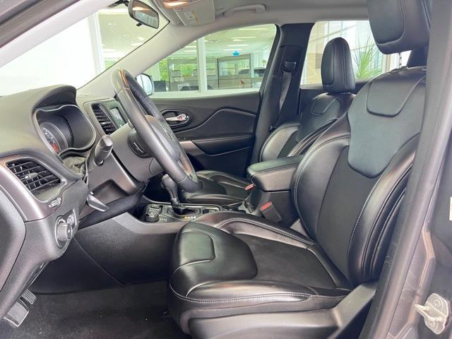 used 2019 Jeep Cherokee car, priced at $19,847