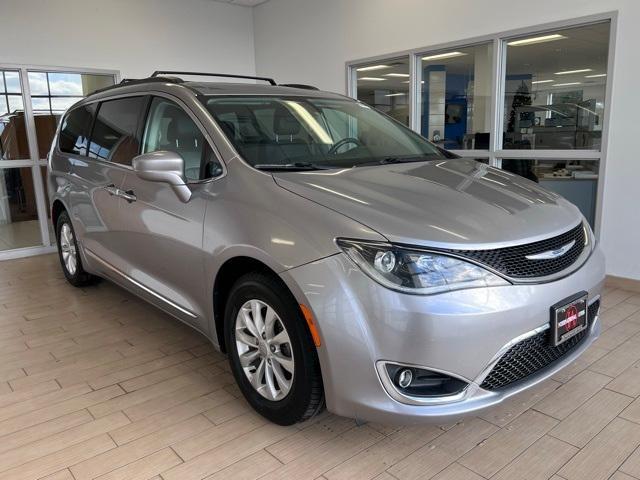 used 2017 Chrysler Pacifica car, priced at $12,949