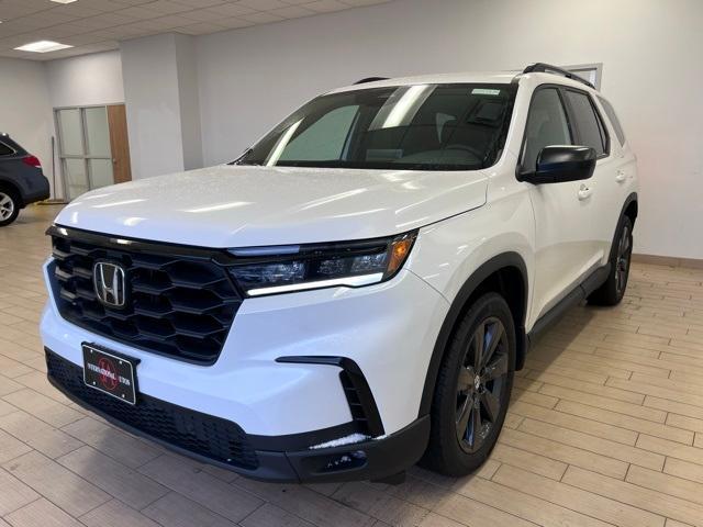 new 2025 Honda Pilot car, priced at $44,580