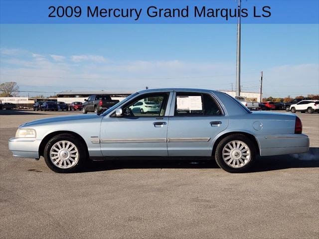 used 2009 Mercury Grand Marquis car, priced at $4,998