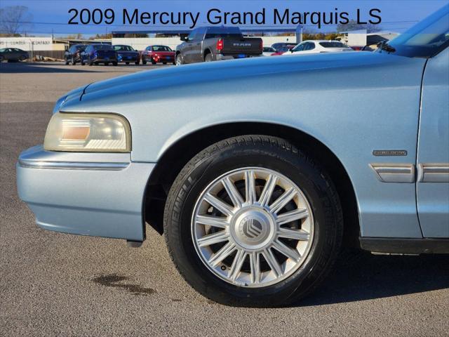 used 2009 Mercury Grand Marquis car, priced at $4,998