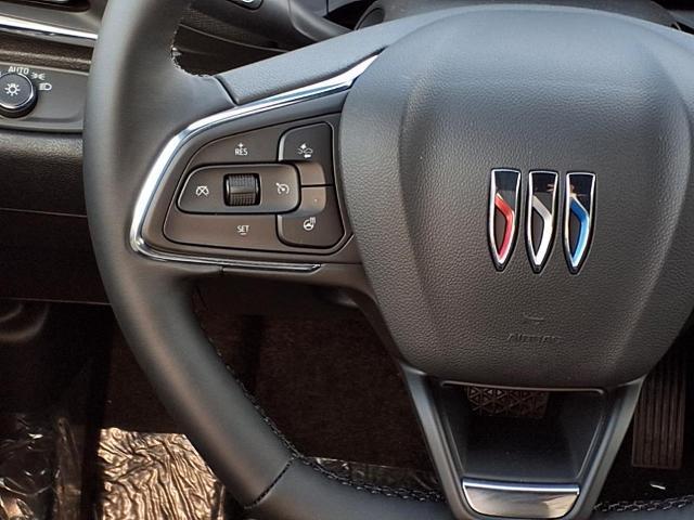 new 2025 Buick Envista car, priced at $25,931