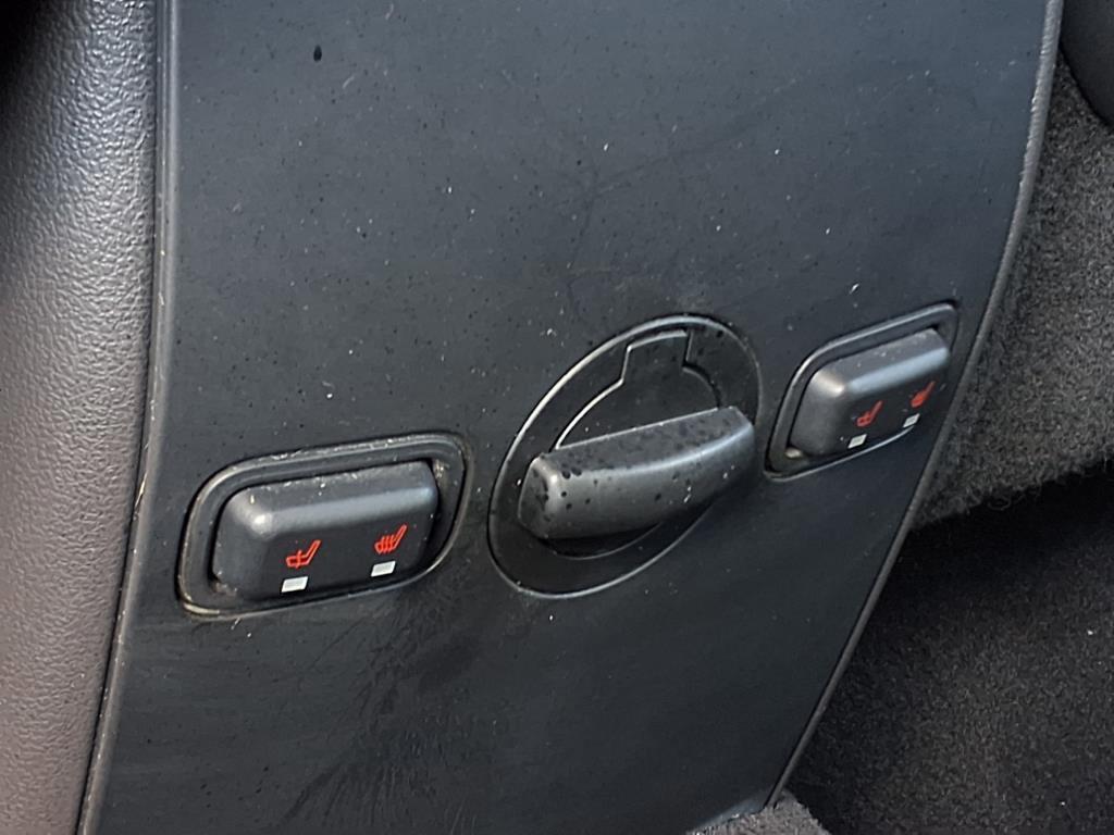 used 2013 Lincoln MKS car, priced at $11,488