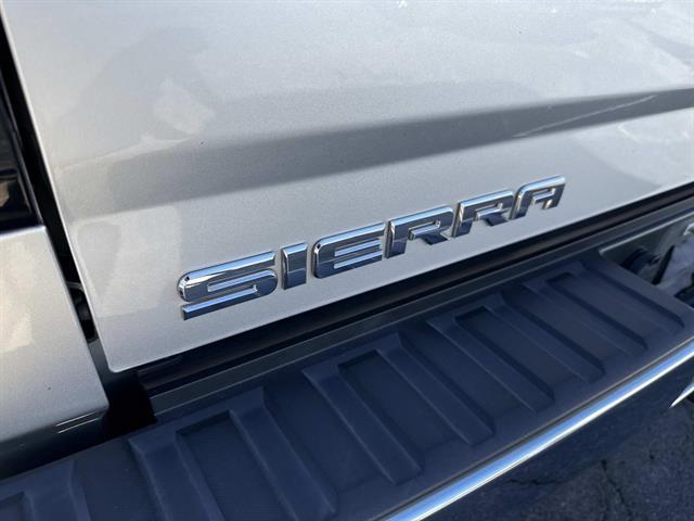 used 2018 GMC Sierra 1500 car, priced at $21,995