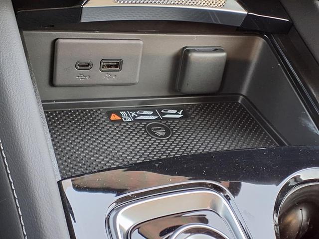 new 2025 Buick Envision car, priced at $47,595