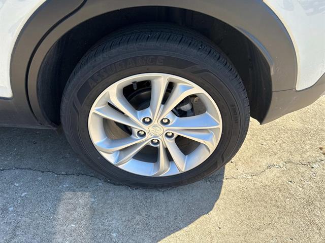 used 2023 Buick Encore GX car, priced at $23,995