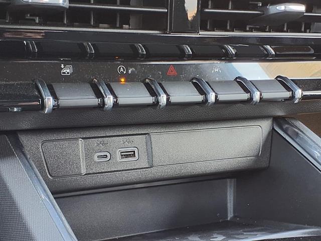 new 2025 GMC Canyon car, priced at $45,955