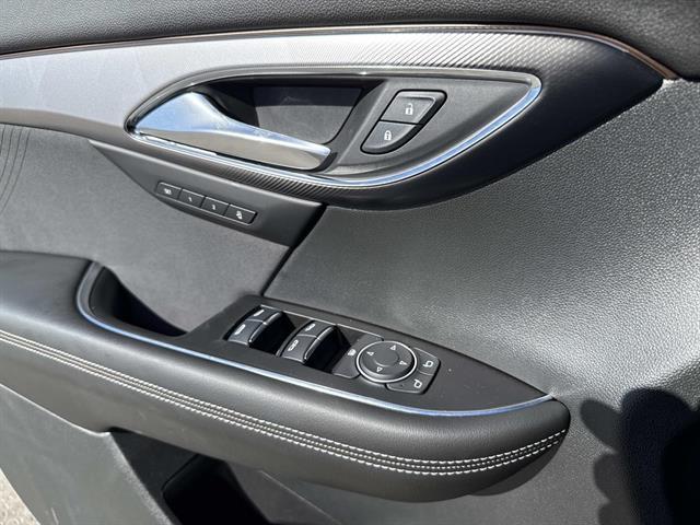 new 2025 Buick Envision car, priced at $42,240