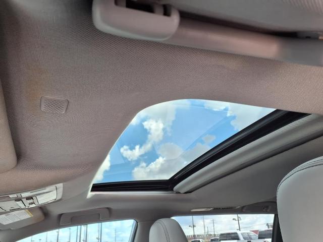 used 2019 Toyota Highlander car, priced at $27,995