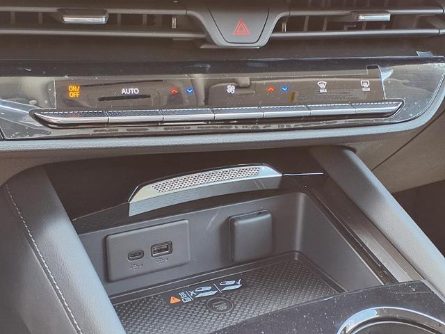 new 2025 Buick Envision car, priced at $37,926