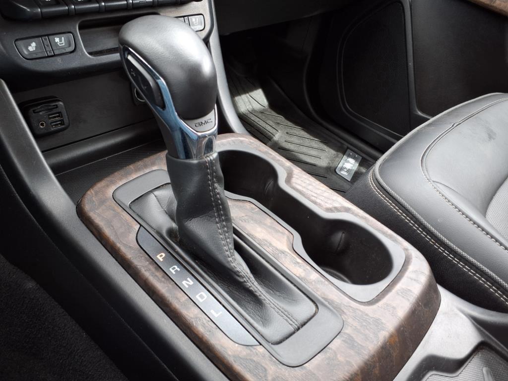 used 2022 GMC Canyon car, priced at $35,999