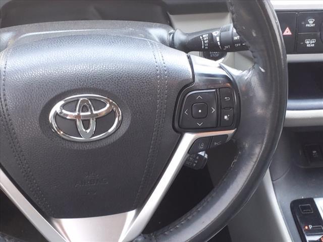 used 2019 Toyota Highlander car, priced at $23,488