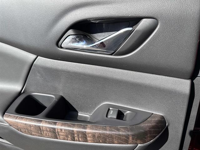 used 2023 GMC Acadia car, priced at $33,995