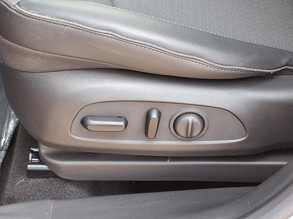 used 2023 Buick Encore GX car, priced at $21,999