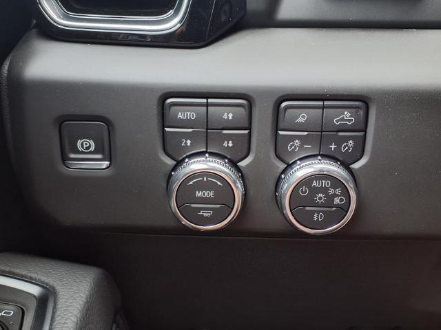 new 2025 GMC Sierra 1500 car, priced at $69,045