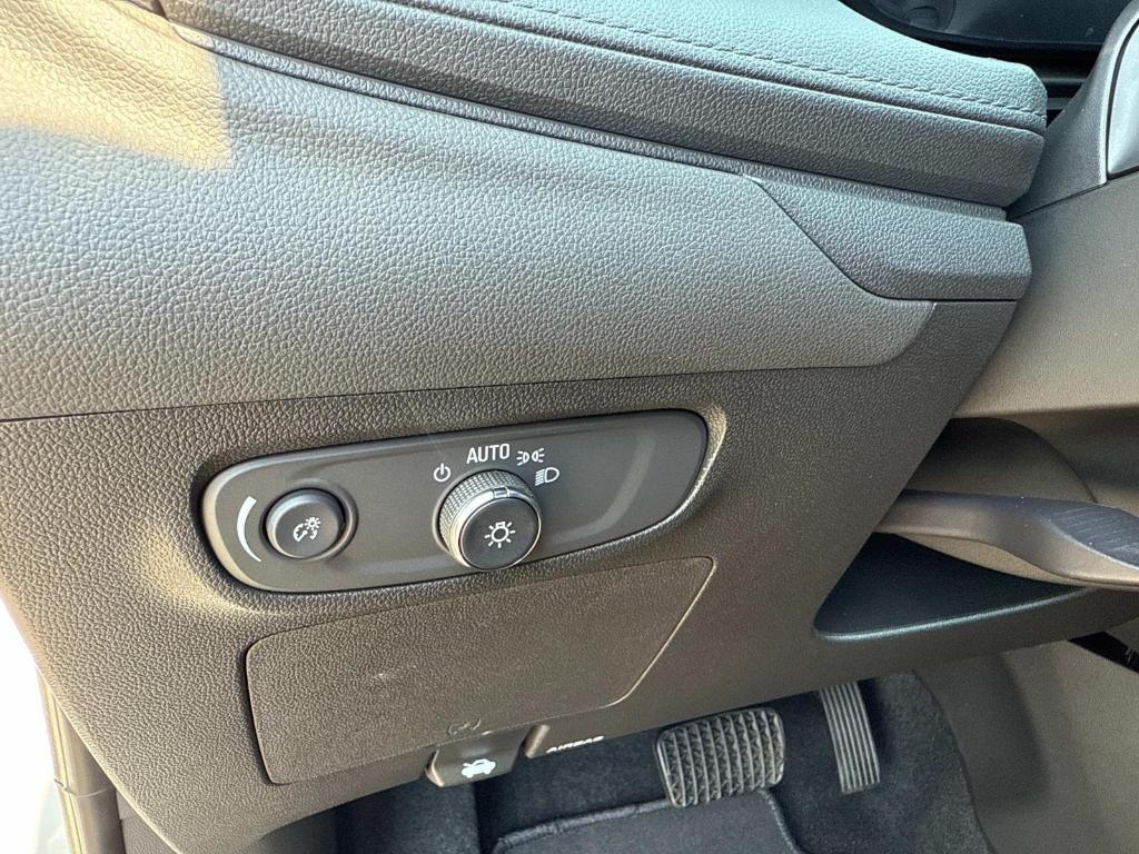 new 2026 Buick Encore GX car, priced at $29,903