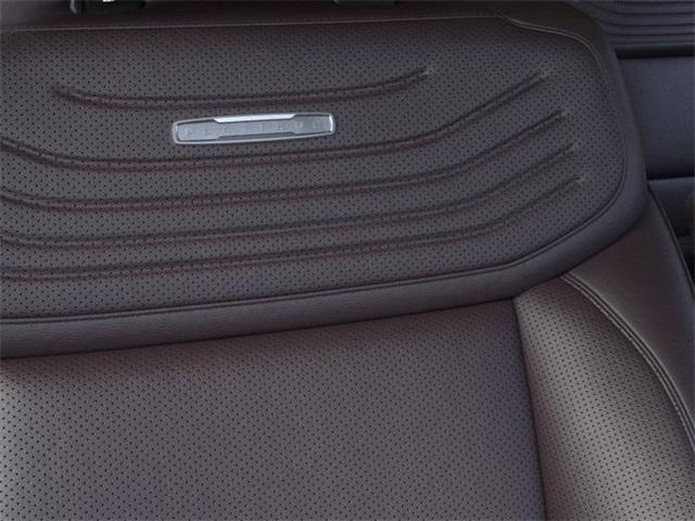 new 2025 Ford Expedition car, priced at $89,434