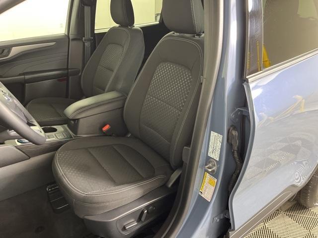 used 2024 Ford Escape car, priced at $26,999