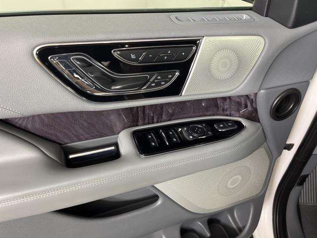 used 2019 Lincoln Navigator car, priced at $29,181