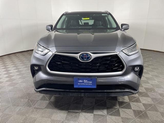 used 2021 Toyota Highlander Hybrid car, priced at $37,499