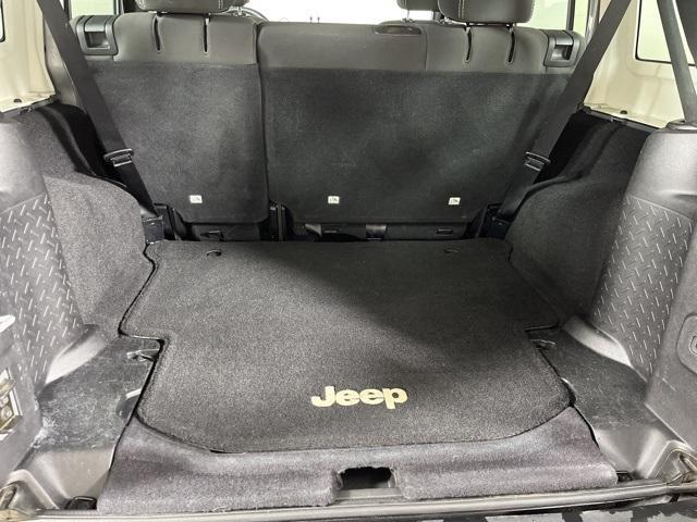 used 2015 Jeep Wrangler Unlimited car, priced at $21,999