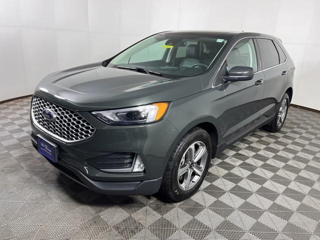 used 2023 Ford Edge car, priced at $29,999