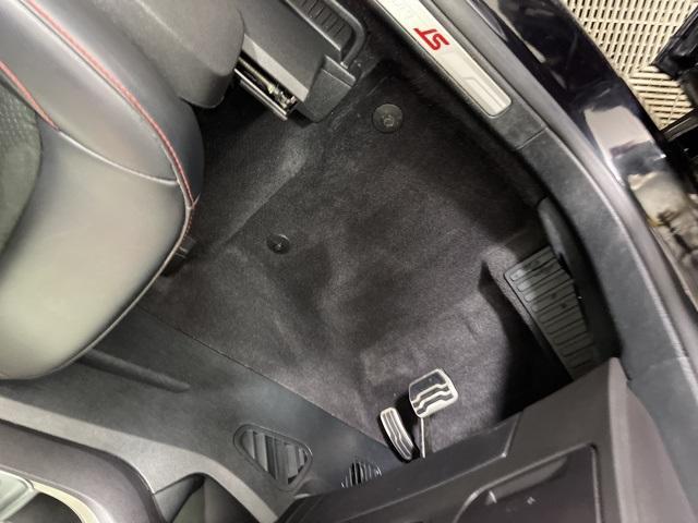 used 2023 Ford Edge car, priced at $32,499