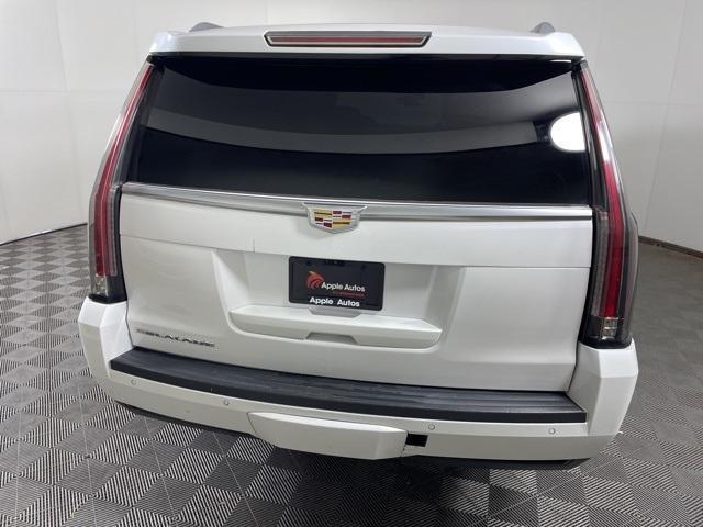 used 2019 Cadillac Escalade ESV car, priced at $27,999