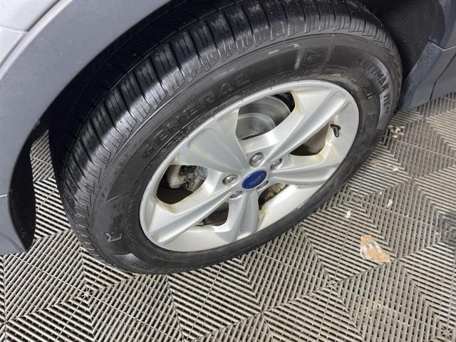 used 2015 Ford Escape car, priced at $13,999