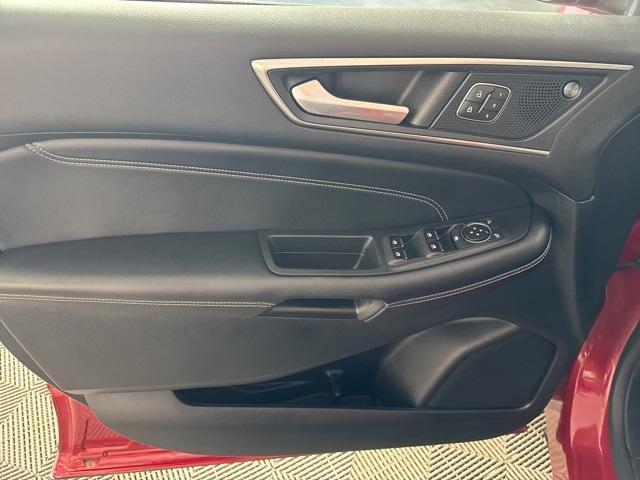 used 2022 Ford Edge car, priced at $30,999