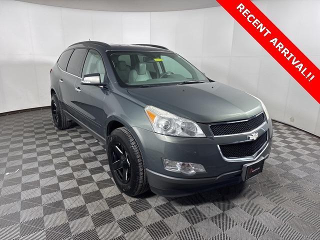 used 2010 Chevrolet Traverse car, priced at $9,999