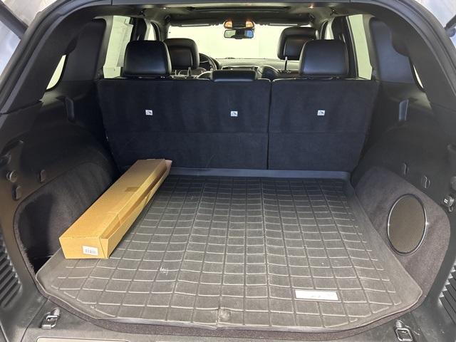 used 2016 Jeep Grand Cherokee car