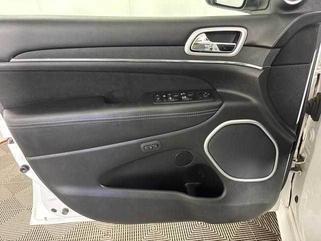 used 2016 Jeep Grand Cherokee car