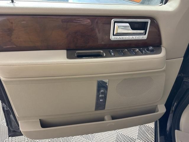 used 2013 Lincoln Navigator car, priced at $8,999