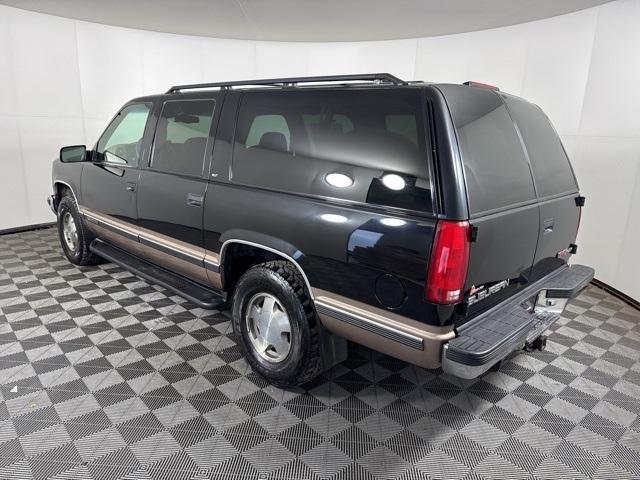 used 1997 GMC Suburban car, priced at $5,999