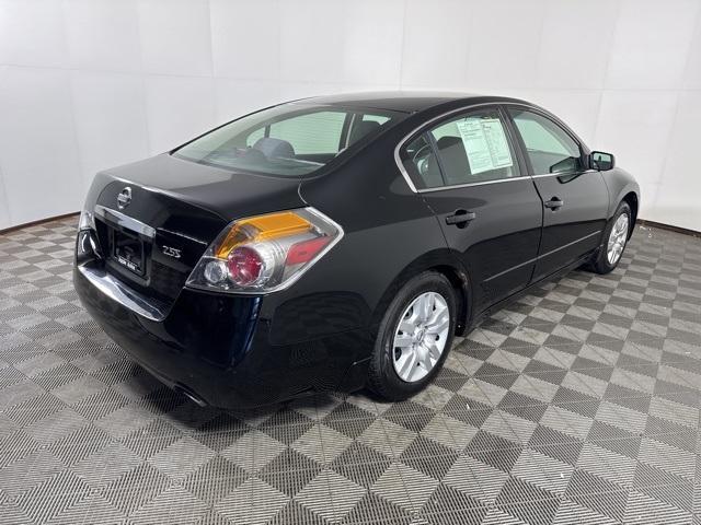 used 2009 Nissan Altima car, priced at $4,999