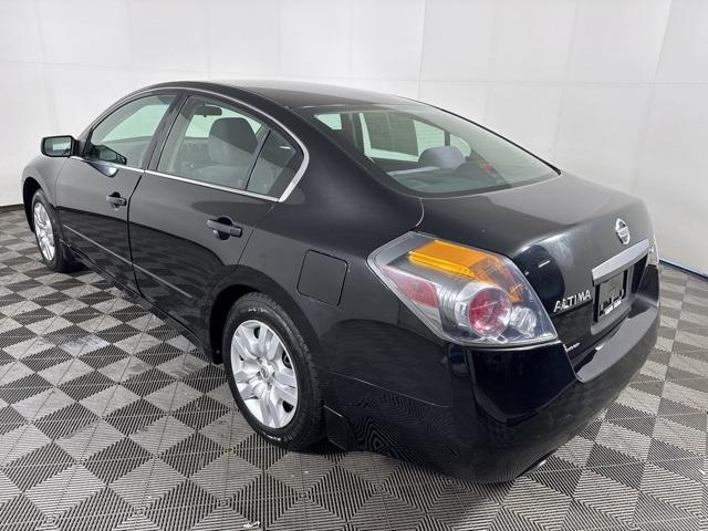 used 2009 Nissan Altima car, priced at $4,999