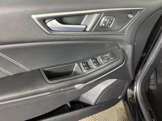 used 2022 Ford Edge car, priced at $34,999