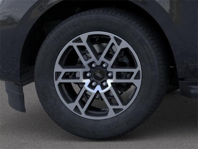 new 2025 Ford Expedition car, priced at $70,892