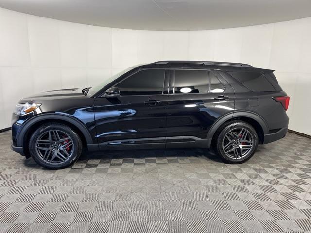 used 2025 Ford Explorer car, priced at $55,999