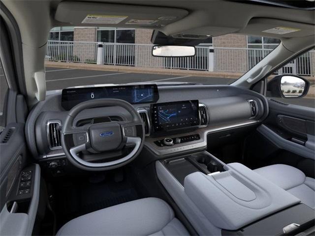 new 2025 Ford Expedition car, priced at $89,386
