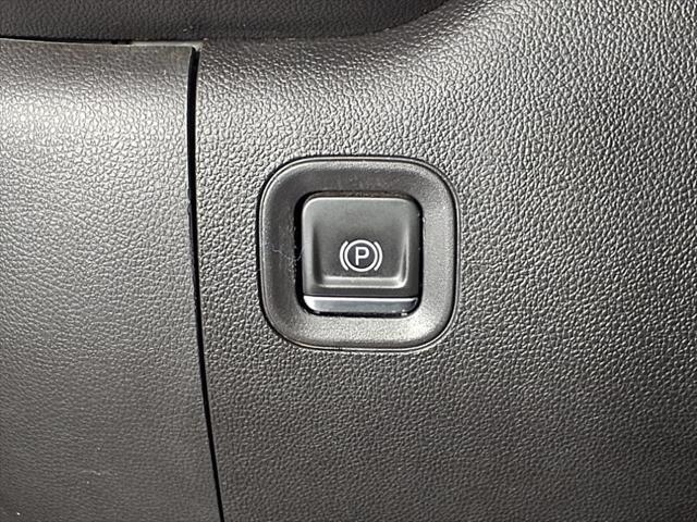 used 2023 Chevrolet Silverado 1500 car, priced at $32,999