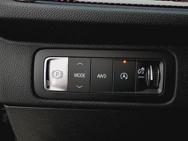new 2025 Chevrolet Traverse car, priced at $58,230