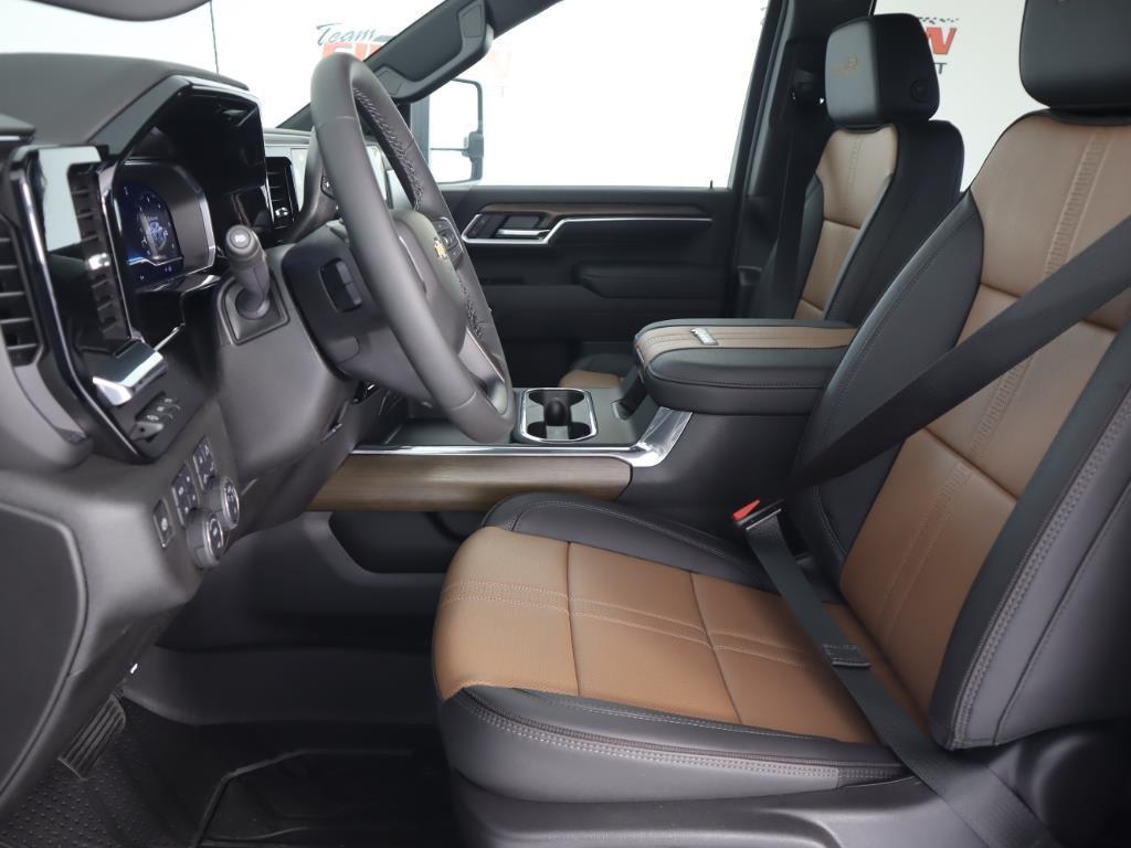 used 2025 Chevrolet Silverado 3500 car, priced at $79,488