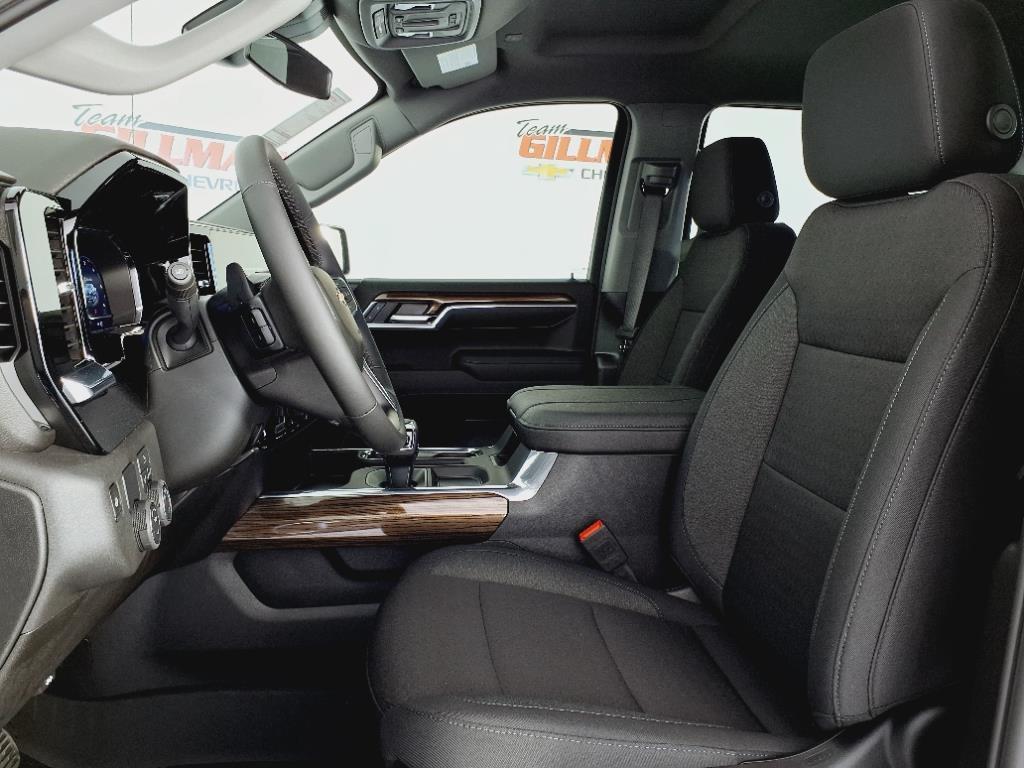 new 2025 Chevrolet Silverado 1500 car, priced at $46,161