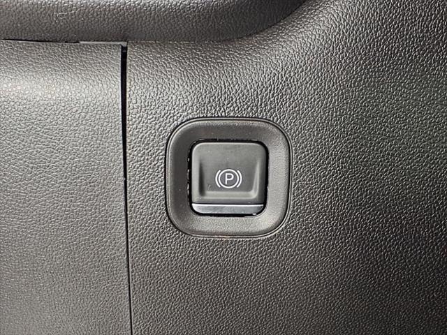 used 2022 Chevrolet Silverado 1500 car, priced at $30,999