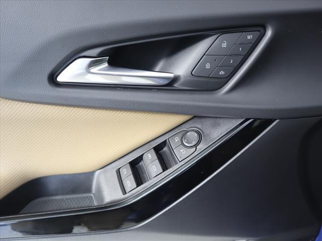 new 2025 Chevrolet Equinox car, priced at $29,468